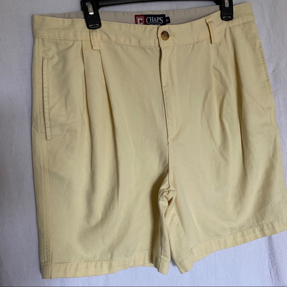 Men’s shorts size 34 yellow